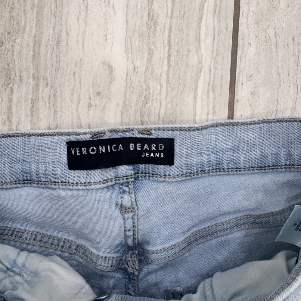 Veronica Beard Maera High-Waisted Light Blue Jeans: flattering & form fitting - Picture 6 of 9